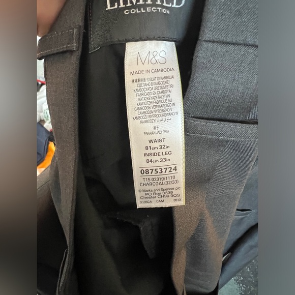 Marks & Spencer Grey Suit Size 38 Jacket Size 32 Pants - Picture 4 of 4